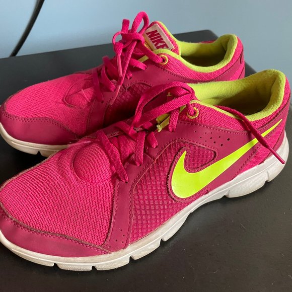 Nike Flex Experience Bright Pink Teen Shoes 7Y 40 Euro - Picture 3 of 11